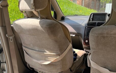 Toyota Ipsum II, 2001 год, 620 000 рублей, 12 фотография