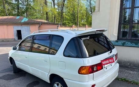 Toyota Ipsum II, 2001 год, 620 000 рублей, 4 фотография