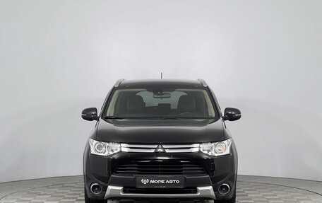 Mitsubishi Outlander III рестайлинг 3, 2014 год, 1 699 000 рублей, 2 фотография