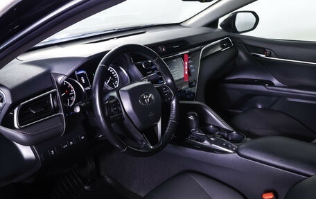 Toyota Camry, 2018 год, 2 269 000 рублей, 16 фотография