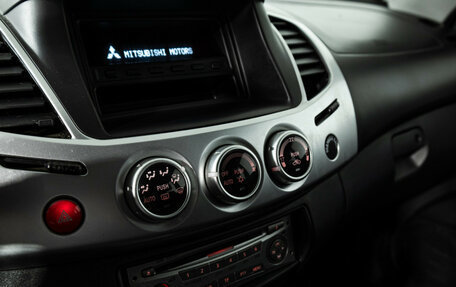 Mitsubishi L200 IV рестайлинг, 2014 год, 1 499 585 рублей, 16 фотография