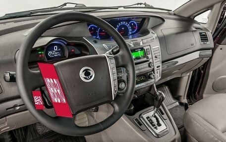 SsangYong Stavic, 2014 год, 2 175 000 рублей, 7 фотография