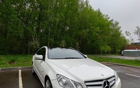 Mercedes-Benz E-Класс, 2010 год, 1 650 000 рублей, 2 фотография
