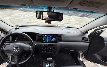 Toyota Corolla, 2005 год, 670 000 рублей, 16 фотография