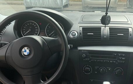 BMW 1 серия, 2011 год, 830 000 рублей, 6 фотография