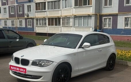 BMW 1 серия, 2011 год, 830 000 рублей, 11 фотография