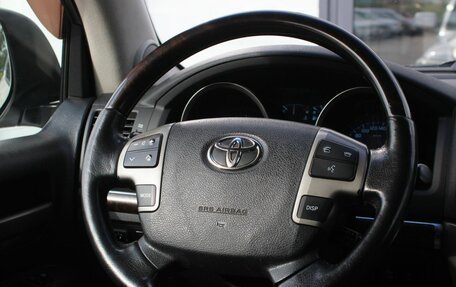Toyota Land Cruiser 200, 2008 год, 2 950 000 рублей, 21 фотография