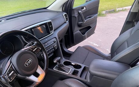 KIA Sportage IV рестайлинг, 2019 год, 2 200 000 рублей, 29 фотография