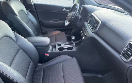 KIA Sportage IV рестайлинг, 2019 год, 2 200 000 рублей, 28 фотография