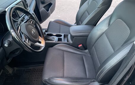 KIA Sportage IV рестайлинг, 2019 год, 2 200 000 рублей, 33 фотография