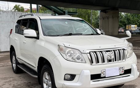 Toyota Land Cruiser Prado 150 рестайлинг 2, 2011 год, 2 650 000 рублей, 6 фотография