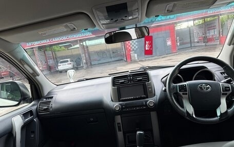 Toyota Land Cruiser Prado 150 рестайлинг 2, 2011 год, 2 650 000 рублей, 11 фотография