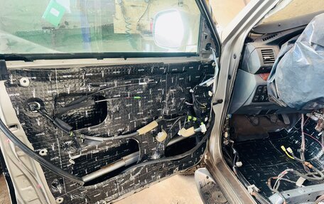 Toyota Land Cruiser Prado 120 рестайлинг, 2002 год, 2 600 000 рублей, 30 фотография