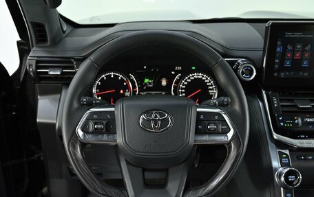 Toyota Land Cruiser, 2023 год, 10 290 000 рублей, 9 фотография