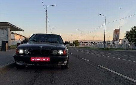 BMW 5 серия, 1994 год, 500 000 рублей, 1 фотография