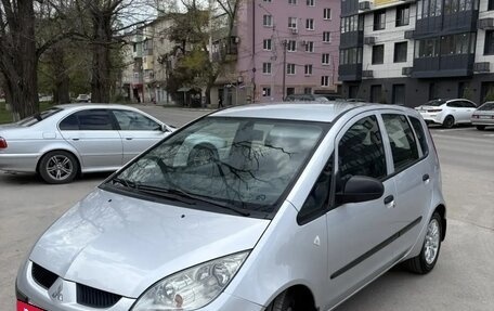 Mitsubishi Colt VI рестайлинг, 2006 год, 420 000 рублей, 2 фотография