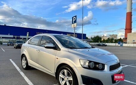 Chevrolet Aveo III, 2014 год, 800 000 рублей, 3 фотография