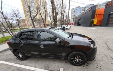 Renault Logan II, 2014 год, 690 000 рублей, 2 фотография