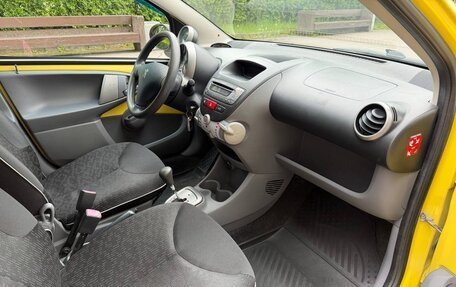 Peugeot 107 I рестайлинг, 2009 год, 385 000 рублей, 23 фотография