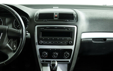 Skoda Octavia, 2011 год, 649 777 рублей, 15 фотография