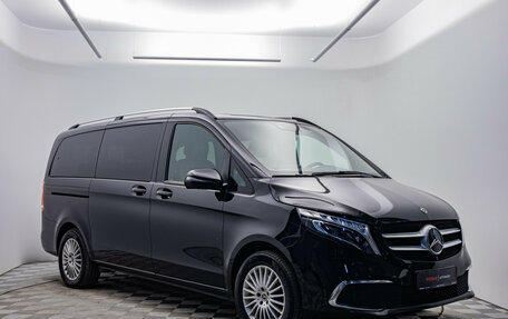 Mercedes-Benz V-Класс, 2019 год, 5 450 000 рублей, 4 фотография