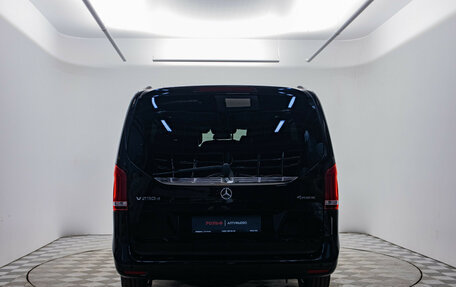 Mercedes-Benz V-Класс, 2019 год, 5 450 000 рублей, 6 фотография