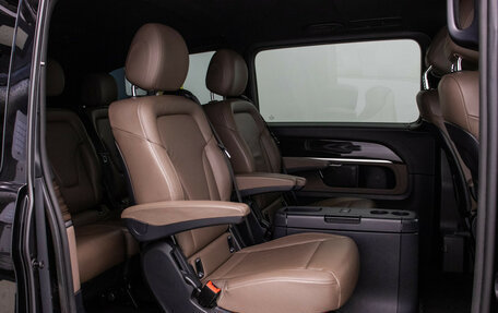 Mercedes-Benz V-Класс, 2019 год, 5 450 000 рублей, 10 фотография