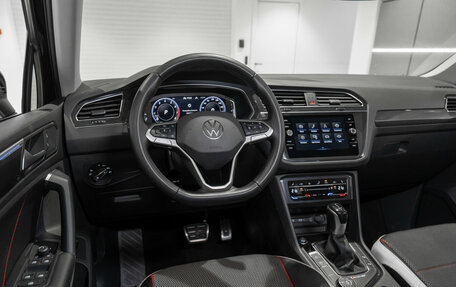 Volkswagen Tiguan II, 2022 год, 3 490 000 рублей, 7 фотография