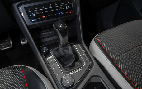 Volkswagen Tiguan II, 2022 год, 3 490 000 рублей, 14 фотография