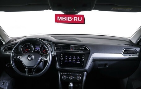 Volkswagen Tiguan II, 2020 год, 2 550 000 рублей, 15 фотография