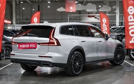 Volvo V60 Cross Country II, 2020 год, 3 549 898 рублей, 8 фотография