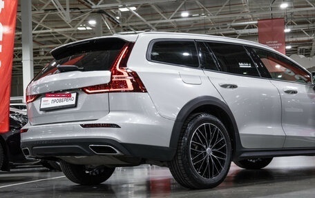 Volvo V60 Cross Country II, 2020 год, 3 549 898 рублей, 9 фотография