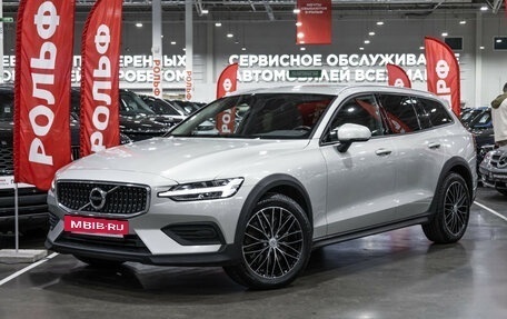 Volvo V60 Cross Country II, 2020 год, 3 549 898 рублей, 2 фотография