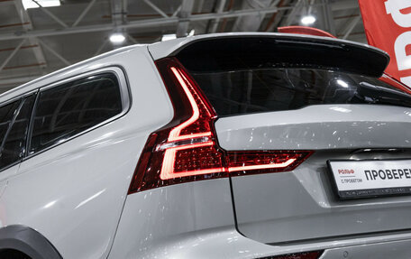 Volvo V60 Cross Country II, 2020 год, 3 549 898 рублей, 13 фотография
