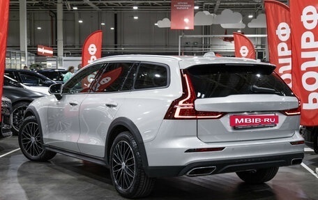 Volvo V60 Cross Country II, 2020 год, 3 549 898 рублей, 12 фотография