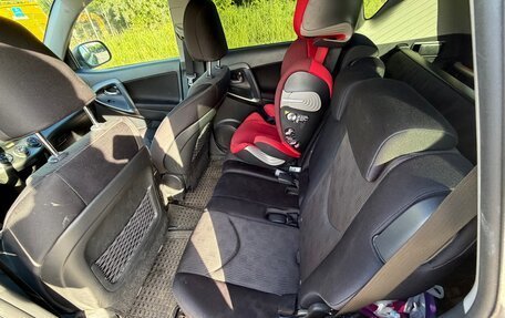 Toyota RAV4, 2010 год, 800 000 рублей, 20 фотография