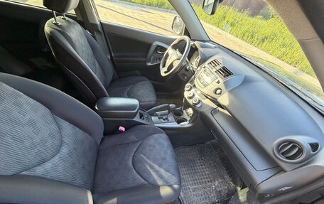 Toyota RAV4, 2010 год, 800 000 рублей, 21 фотография
