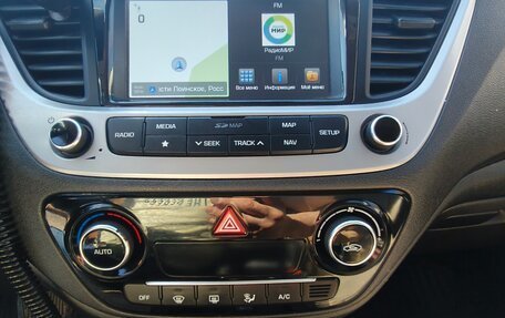 Hyundai Solaris II рестайлинг, 2017 год, 1 450 000 рублей, 22 фотография