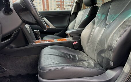Toyota Camry, 2010 год, 1 200 000 рублей, 10 фотография