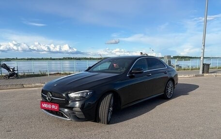 Mercedes-Benz E-Класс, 2021 год, 5 250 000 рублей, 3 фотография