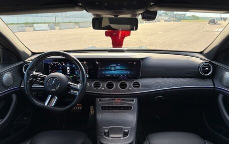 Mercedes-Benz E-Класс, 2021 год, 5 250 000 рублей, 14 фотография