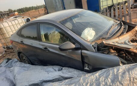Hyundai Solaris II рестайлинг, 2015 год, 200 000 рублей, 5 фотография