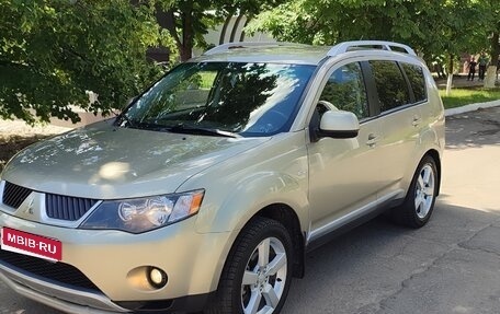 Mitsubishi Outlander III рестайлинг 3, 2008 год, 1 380 000 рублей, 1 фотография