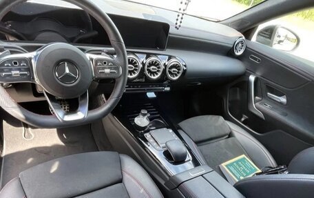Mercedes-Benz CLA, 2020 год, 1 600 000 рублей, 3 фотография