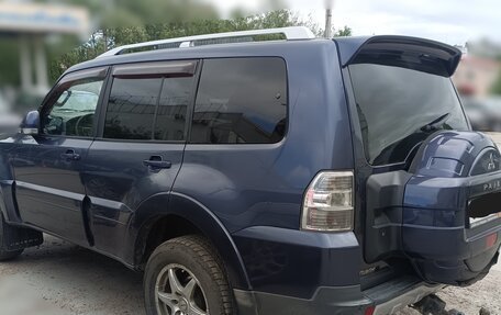 Mitsubishi Pajero IV, 2008 год, 850 000 рублей, 2 фотография