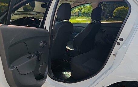 Renault Logan II, 2016 год, 475 000 рублей, 8 фотография