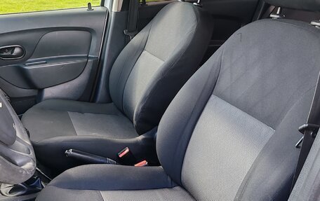 Renault Logan II, 2016 год, 475 000 рублей, 11 фотография