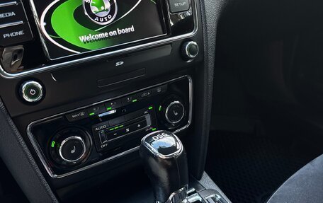 Skoda Superb III рестайлинг, 2013 год, 1 500 000 рублей, 8 фотография