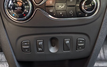 Renault Sandero II рестайлинг, 2016 год, 869 000 рублей, 13 фотография