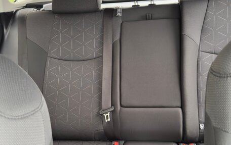 Toyota RAV4, 2019 год, 2 700 000 рублей, 11 фотография